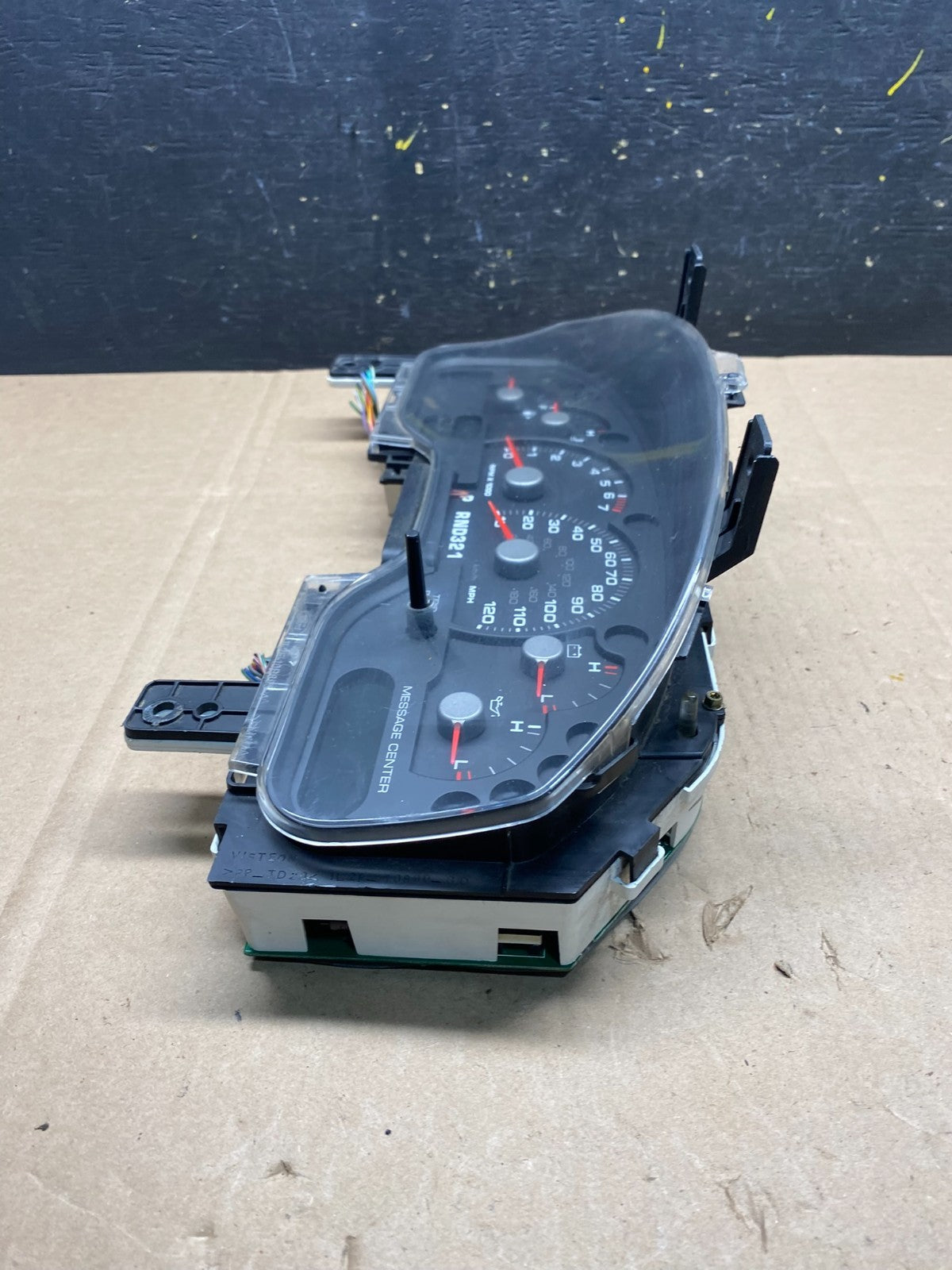 2004 2005 Ford Explorer Speedometer Cluster Gauge Oem r8790 DG2