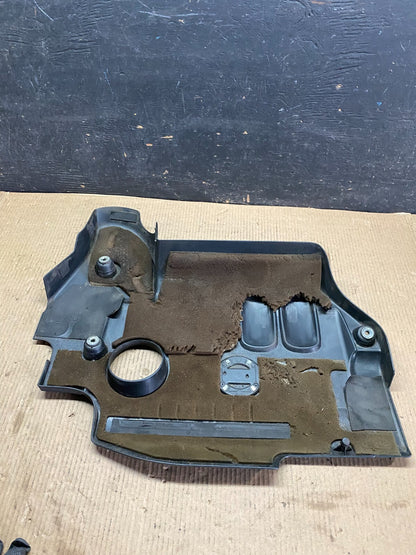 2007 to 2013 Nissan Altima 2.5 L Engine Cover n8381 DG4