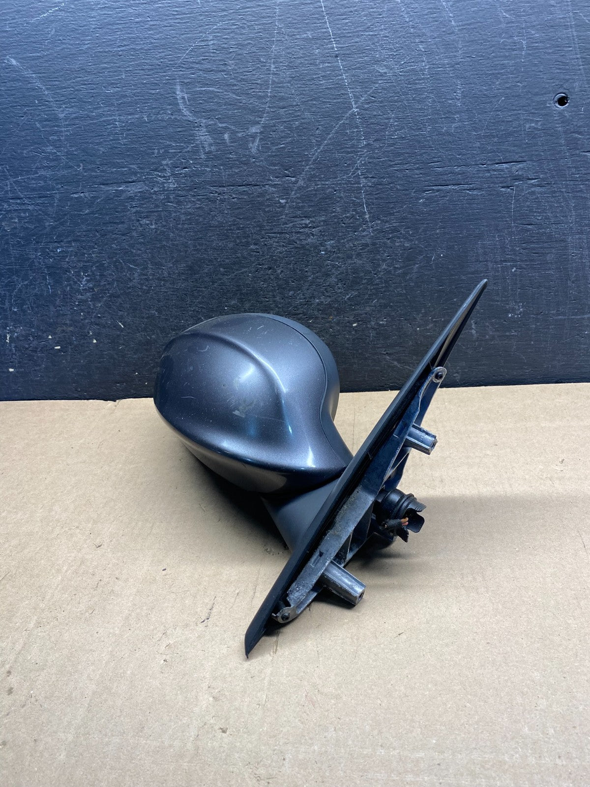 2006 to 2008 BMW 325i Right Passenger Side View Door Mirror AG1946 DG2