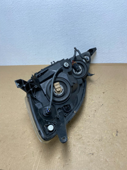 2006 to 2010 Toyota Sienna Right Passenger Rh Side Headlight Halogen AC1589 DW7