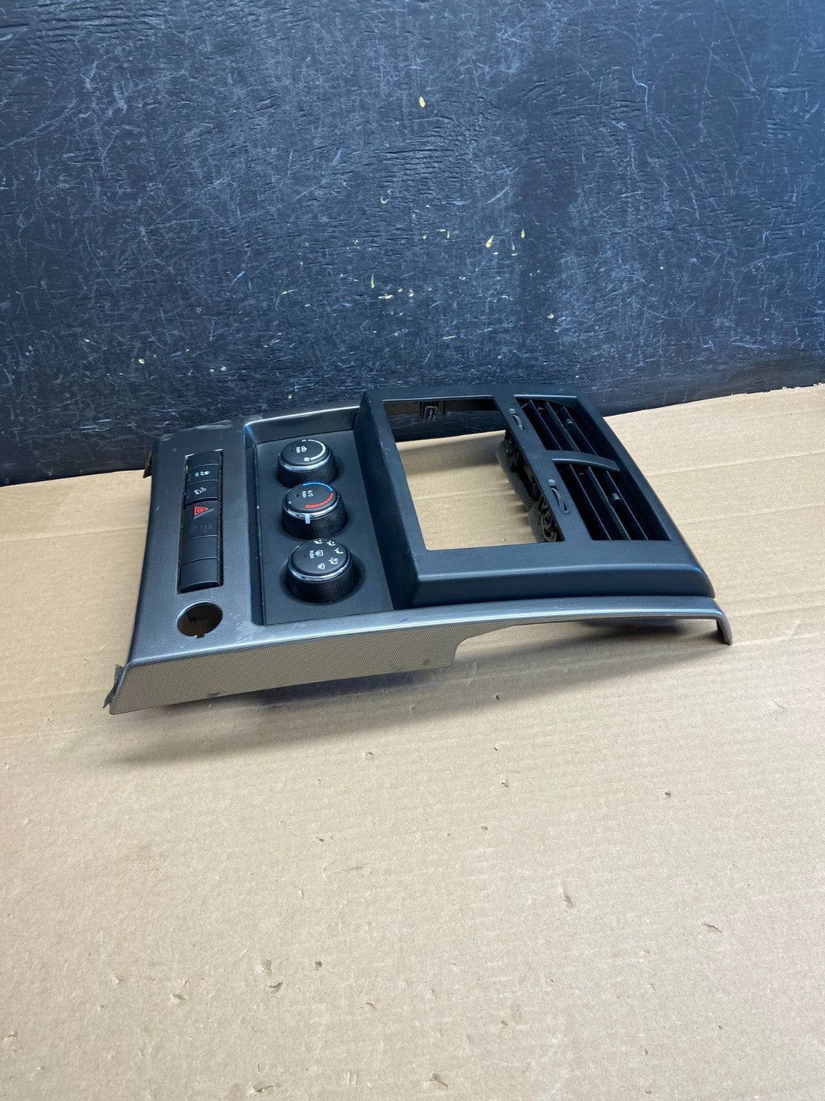 2008 to 2012 Jeep Liberty Dash Climate Temperature Control Radio Bezel AG5061 DG3