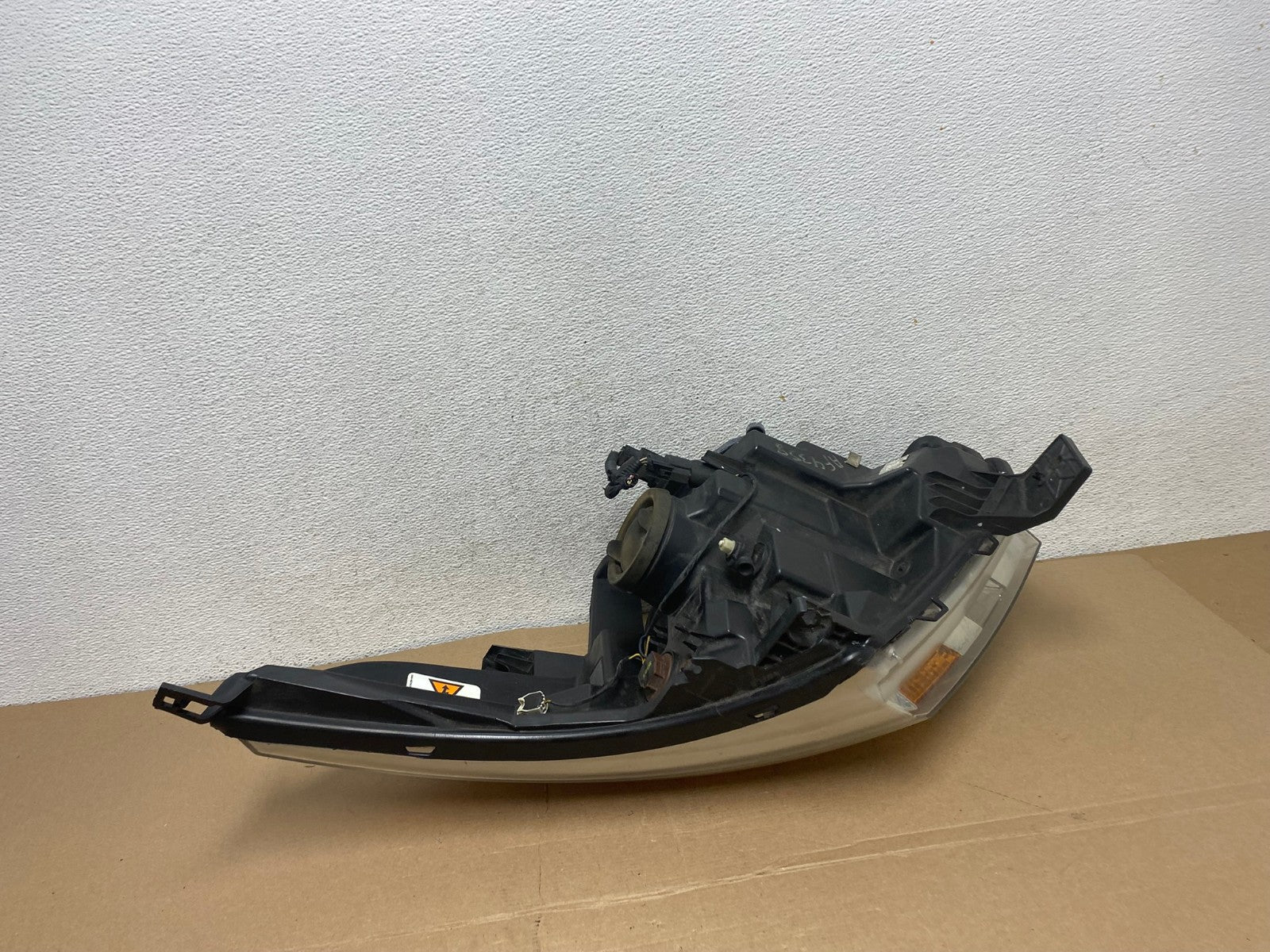 2011 to 2015 Ford Explorer Right Passenger Xenon Headlight AF4358 LK6