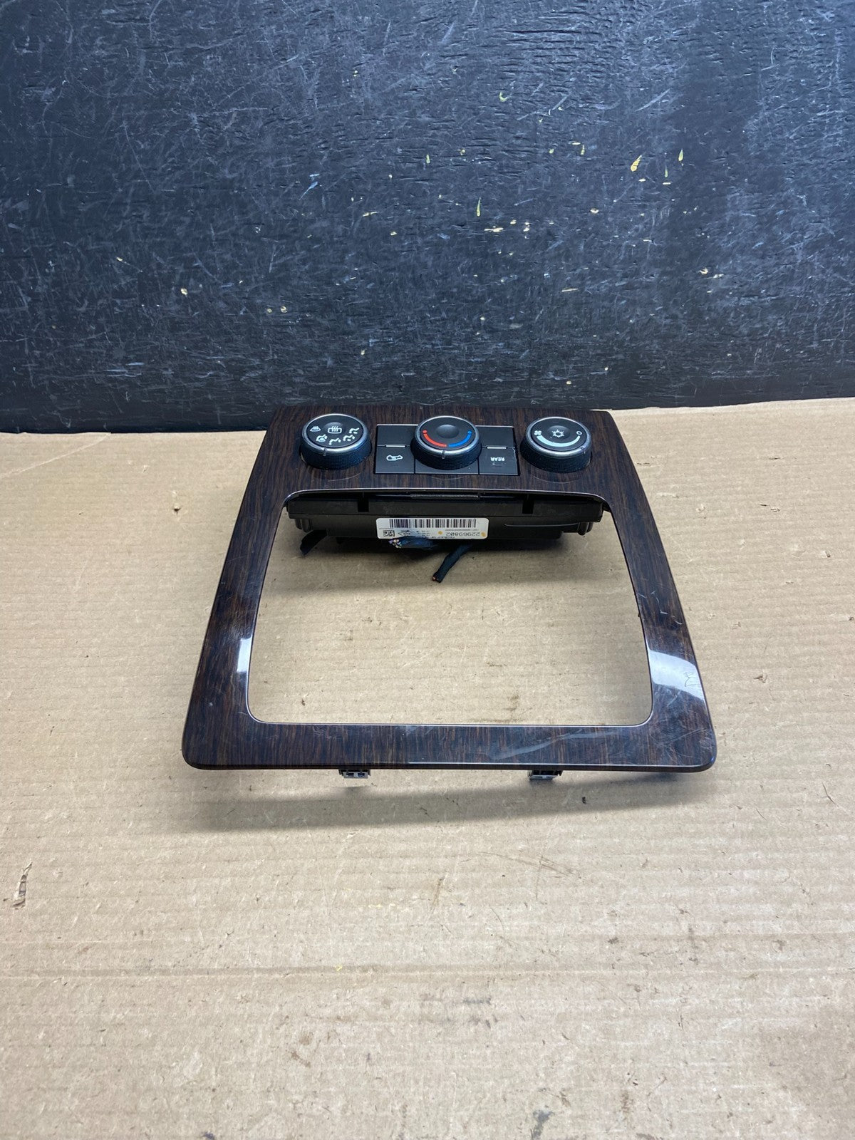 2013 to 2017 Chevrolet Traverse Radio Bezel Ac Heater Climate Control AH3498 DG3