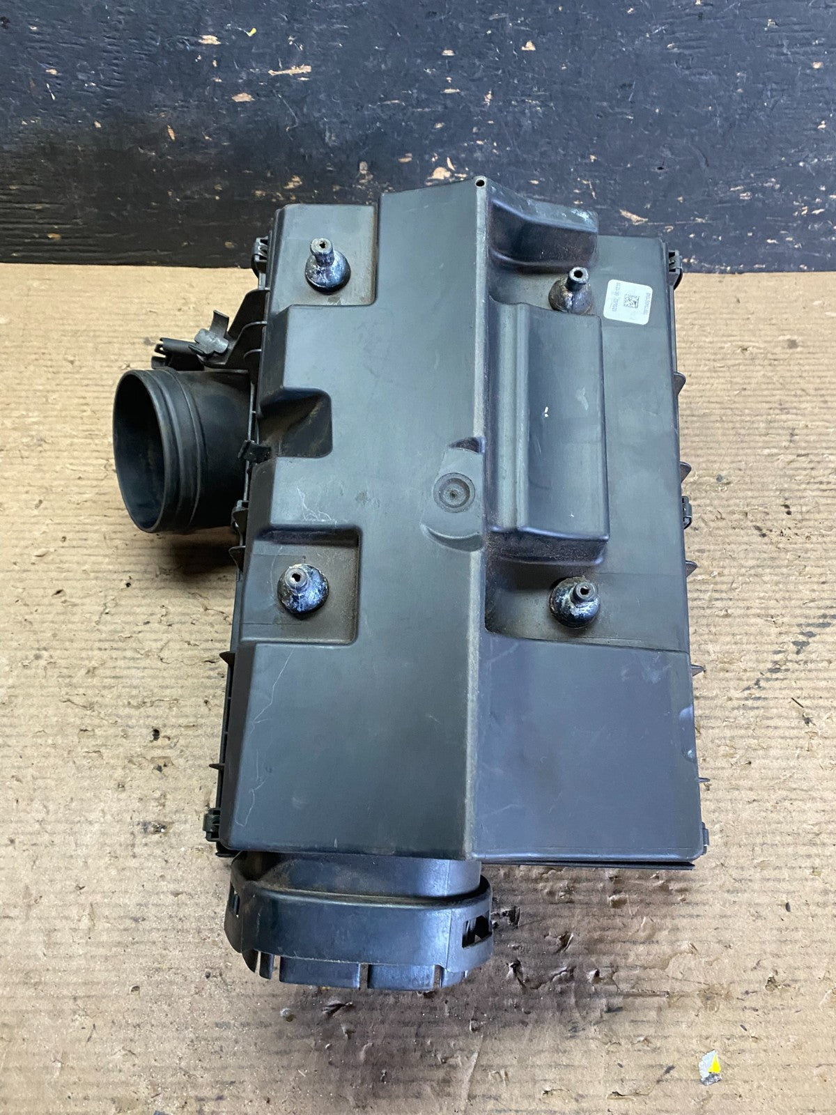 2007 to 2010 BMW X5 Air Intake Cleaner Filter Housing Box S3582 DG4