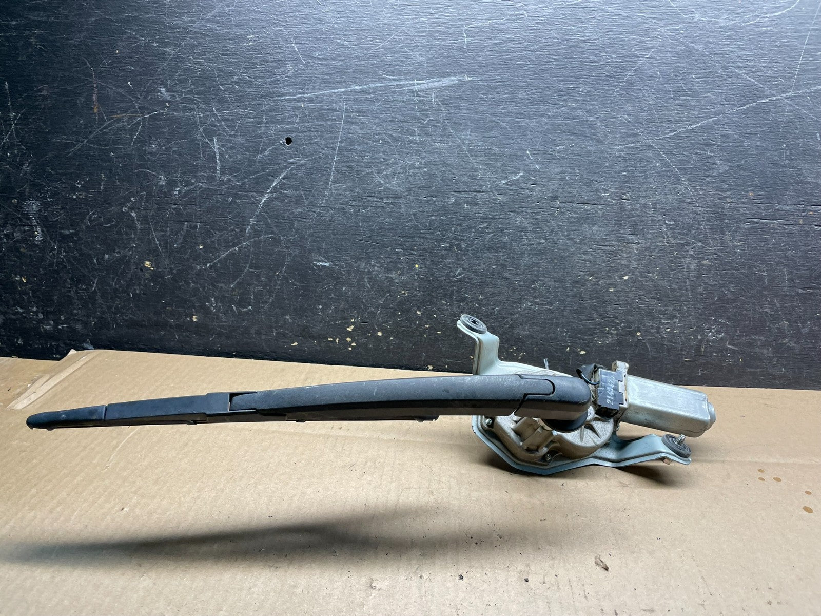 2014-2015 Kia Sorento Rear Glass Windshield Wiper Motor V9062 DG3