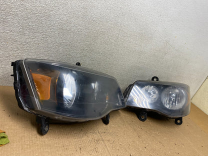 2008 to 2016 Chrysler Town and Country Left+Right Side Headlights W5211 DW1