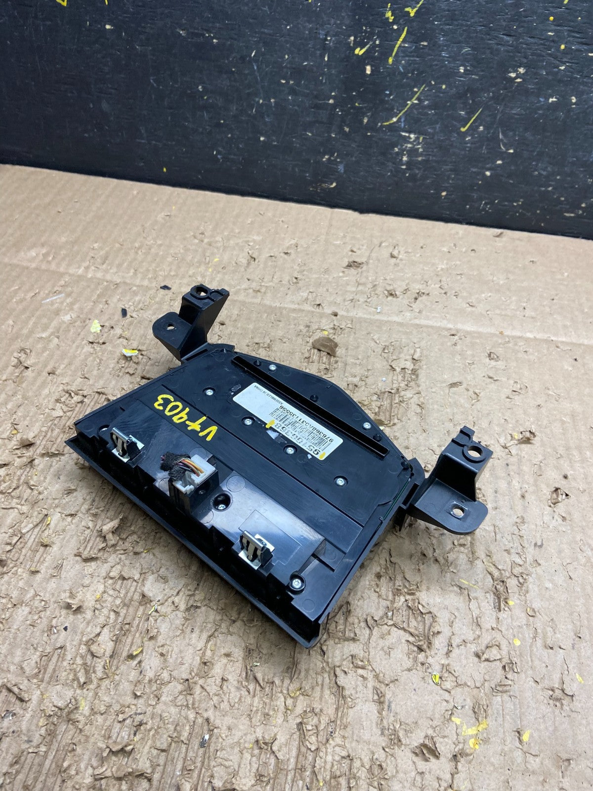 2013 to 2016 Chevrolet Cruze Radio Contol Panel 95166368 OEM W0071  DG4