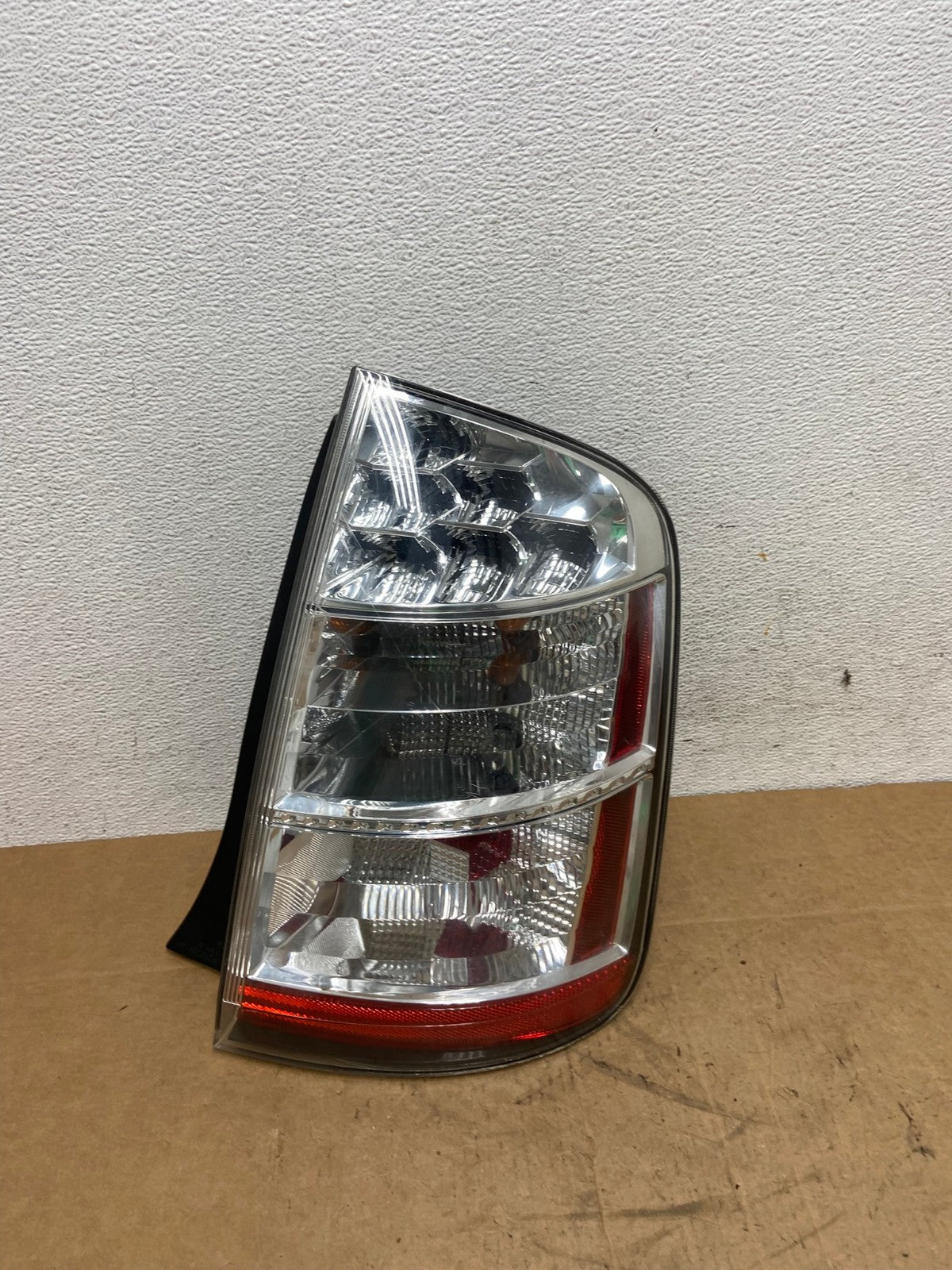 2006 to 2009 Toyota Prius Tail Light Right Passenger Side AD6348 LK0