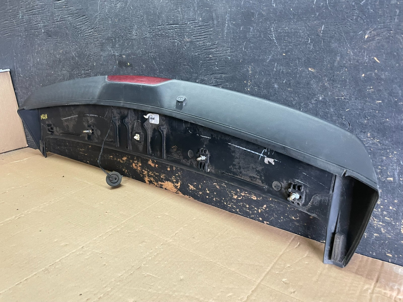 2007 to 2012 Dodge Caliber Rear Trunk Spoiler OEM aa8838 DG7