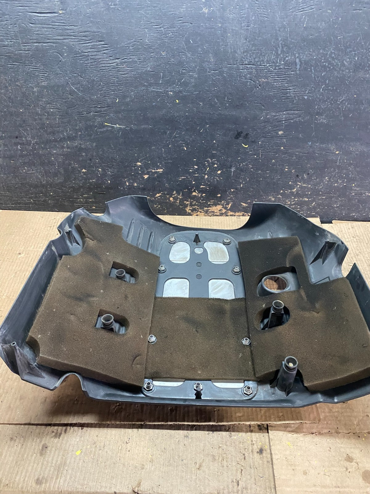 2005 to 2010 Dodge Charger Ram 5.7L Hemi Engine Cover Plastic Shield W6029 DG4