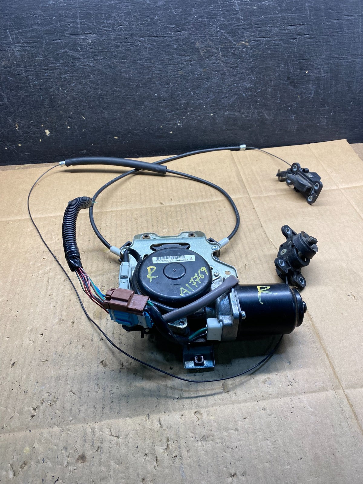 2005 - 2010 Honda Odyssey Rear Right Sliding Door Lock Actuator Motor ai7769 DG1