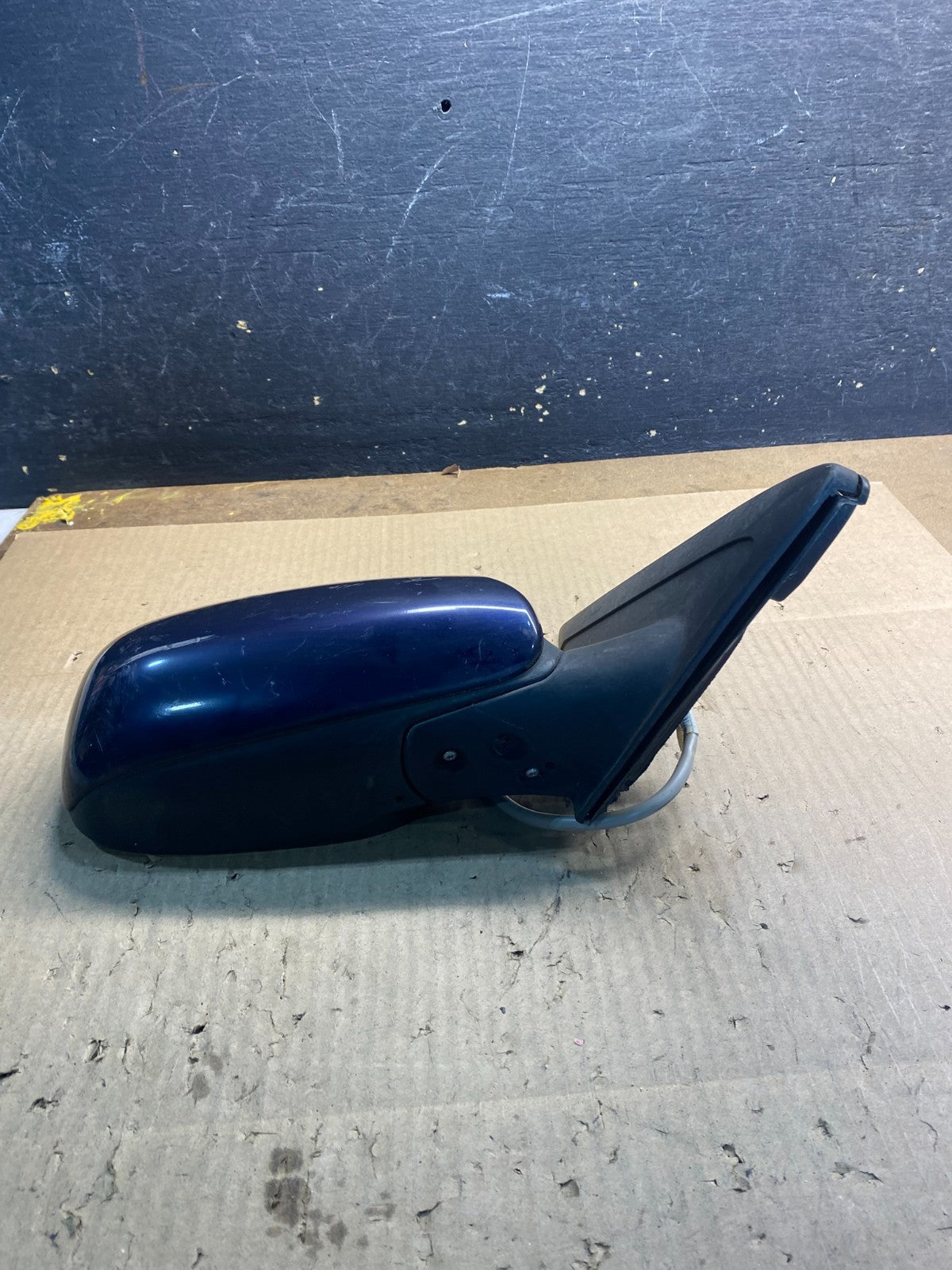 2009 to 2011 Buick Lucerne Right Passenger Side View Door Mirror OEM Z5348 DG3