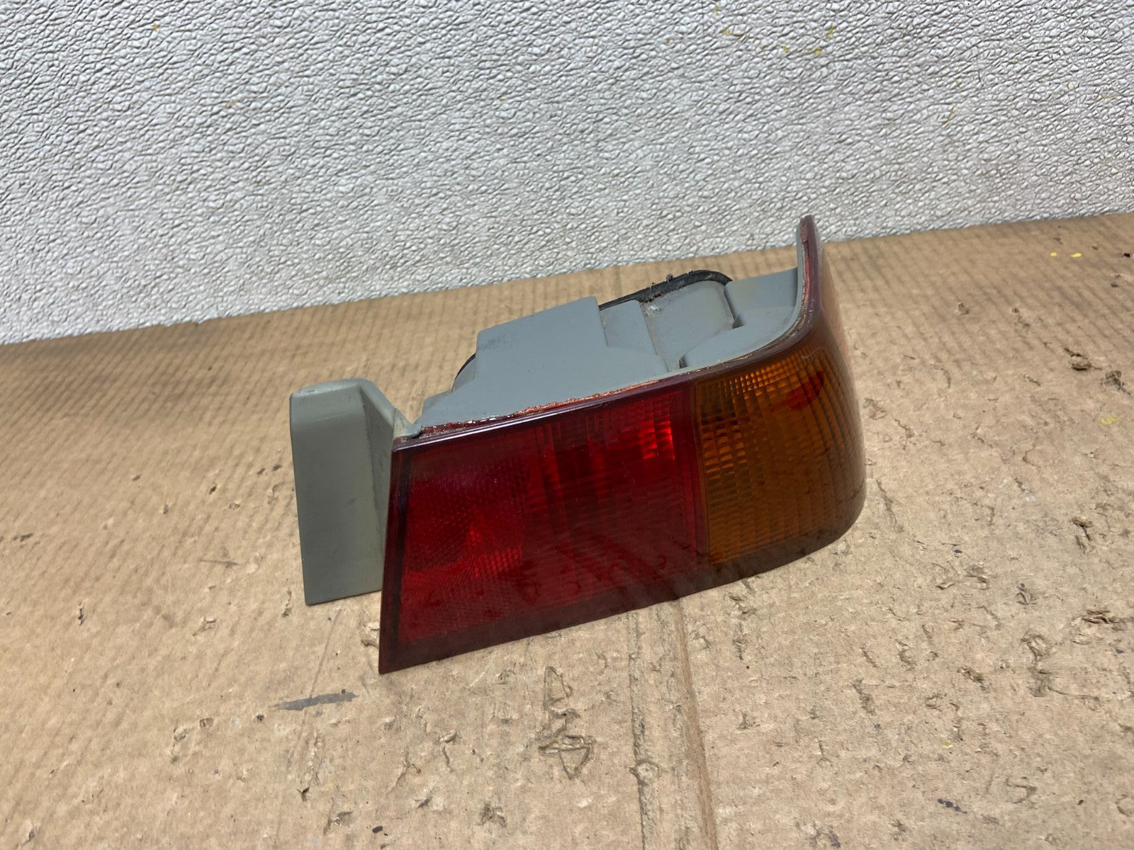 1997 1998 1999 Toyota Camry Tail Light Right Passenger Rh Side Oem AA6990 LK0