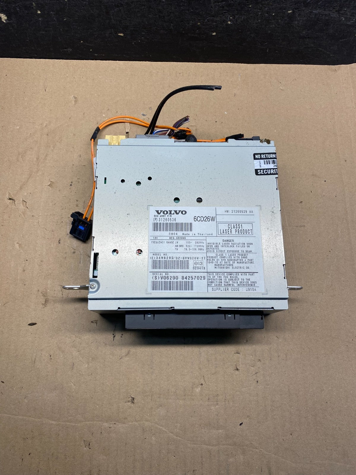 2007 to 2013 Volvo XC90 Radio AM FM Receiver MP3 CD Player AI7210 DW3