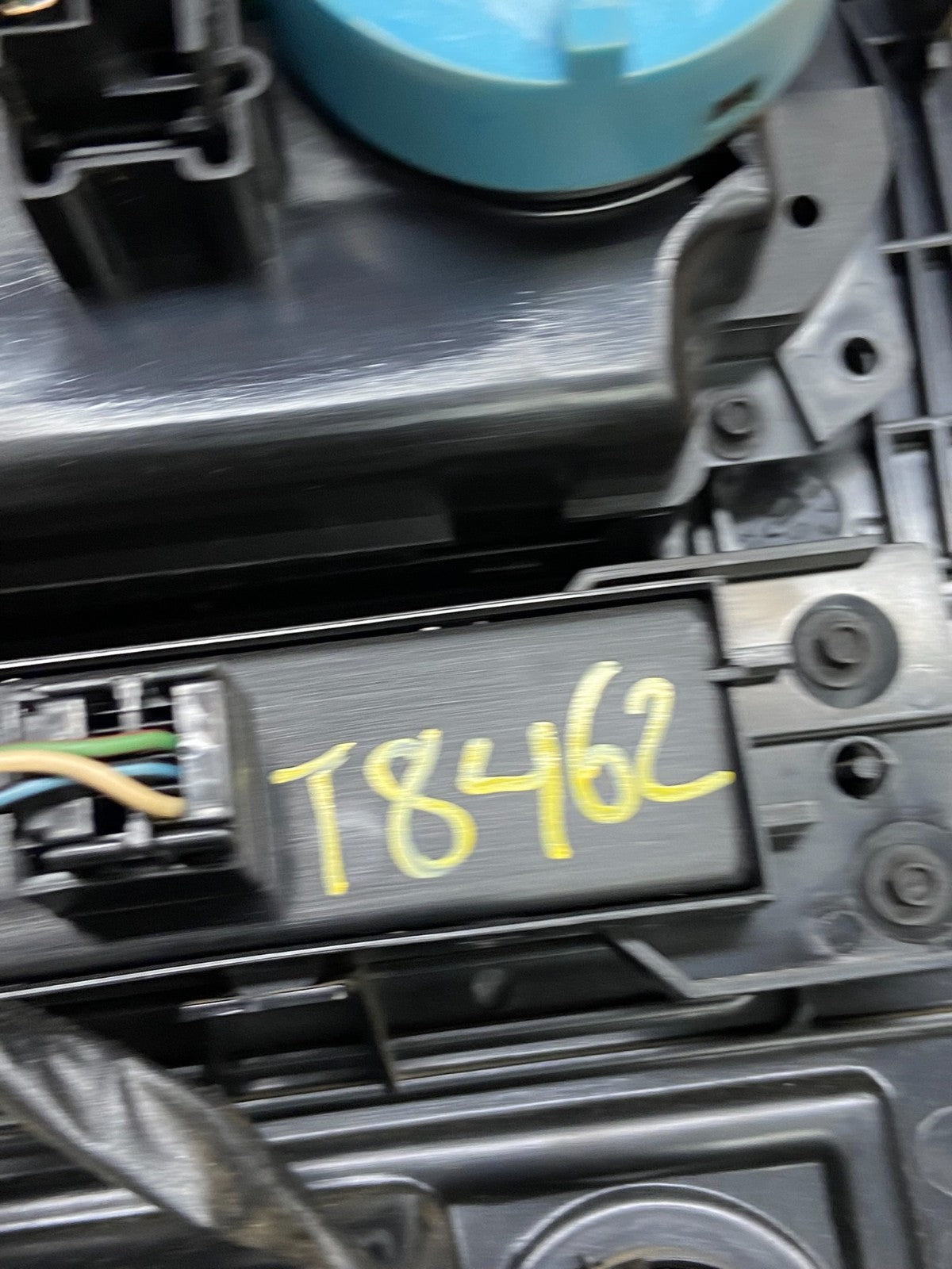 2008 to 2010 Jeep Grand Cherokee Center A/C Heater Climate Control OEM t8462 DG6