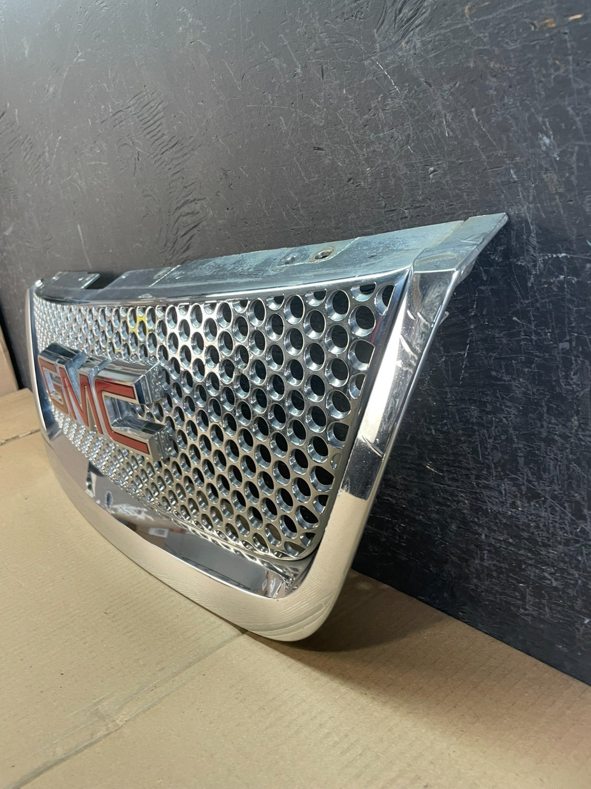 2011 to 2012 GMC Acadia Denali Front Upper Grill Grille ae3522 DG1