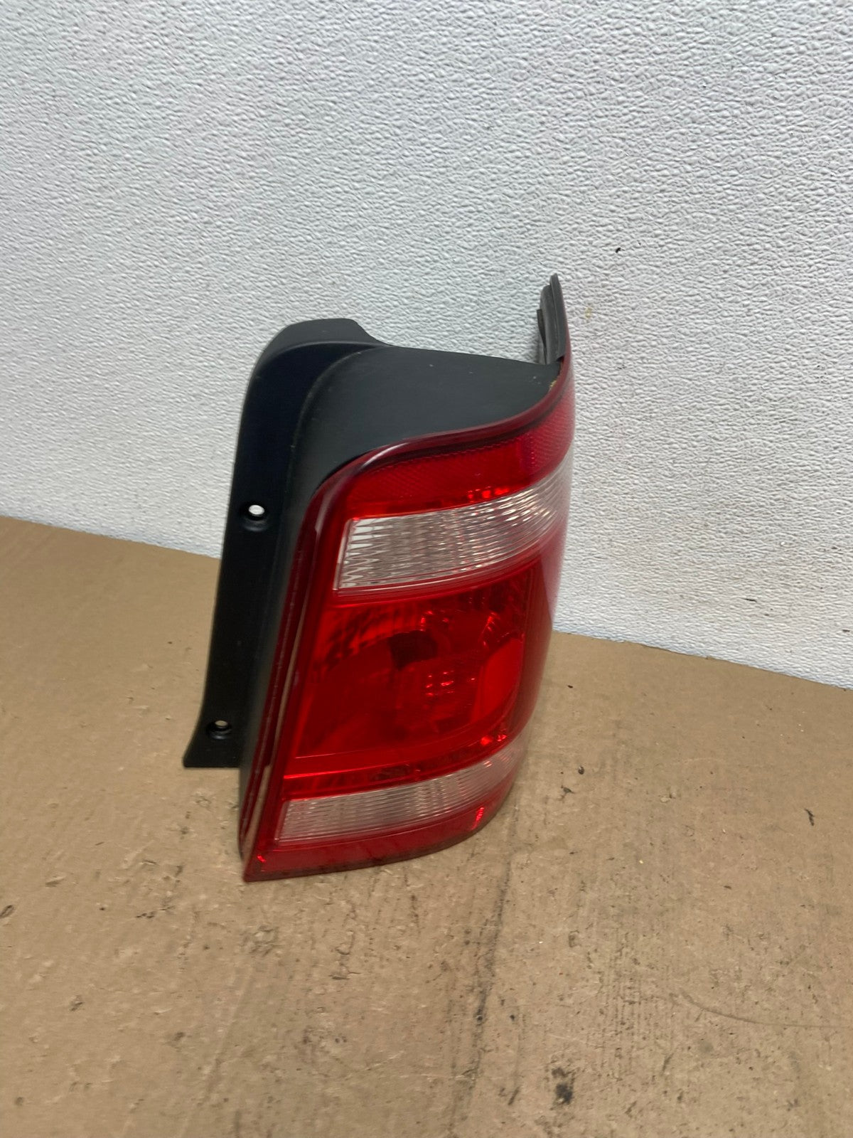 2008 to 2012 Ford Escape Right Passenger RH Side Tail Light AC6075 LK2