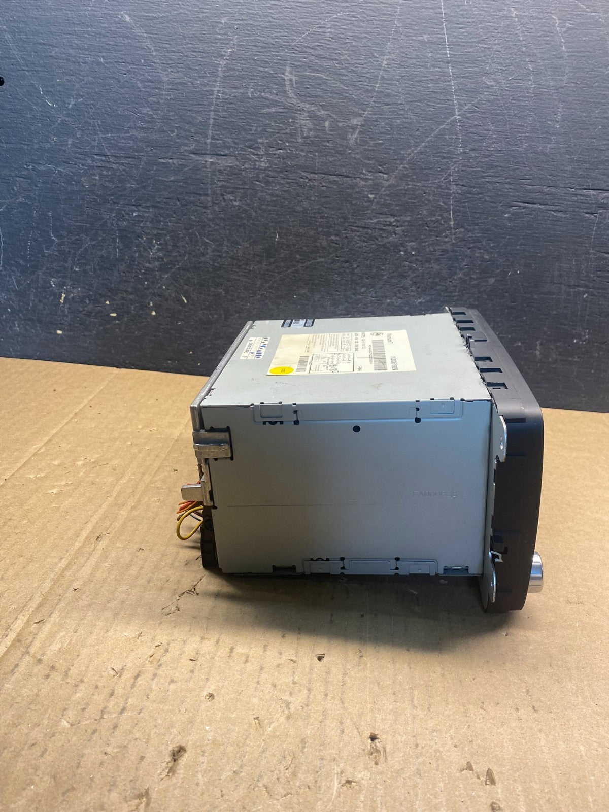 2009 to 2017 Volkswagen Tiguan Radio AM/FM CD Player AG3779 DG2