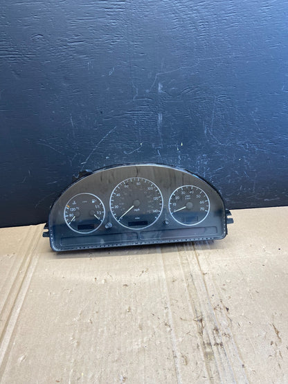 2002-2005 Mercedes W163 ML320 ML430 Instrument Cluster Speedometer AB8926 DG0
