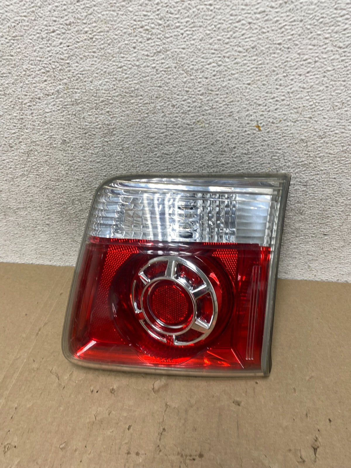 2007 to 2012 GMC Acadia Right Passenger Rh Hatch Tail Light Inner AG6926 DW0