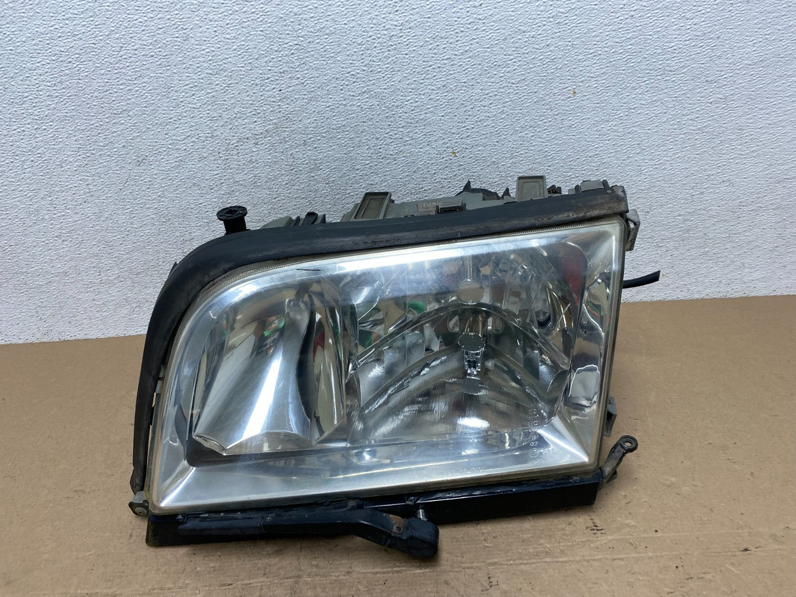 1997-1999 Mercedes W140 S320 S500 Left Driver LH Side Headlight AF5010 DG0