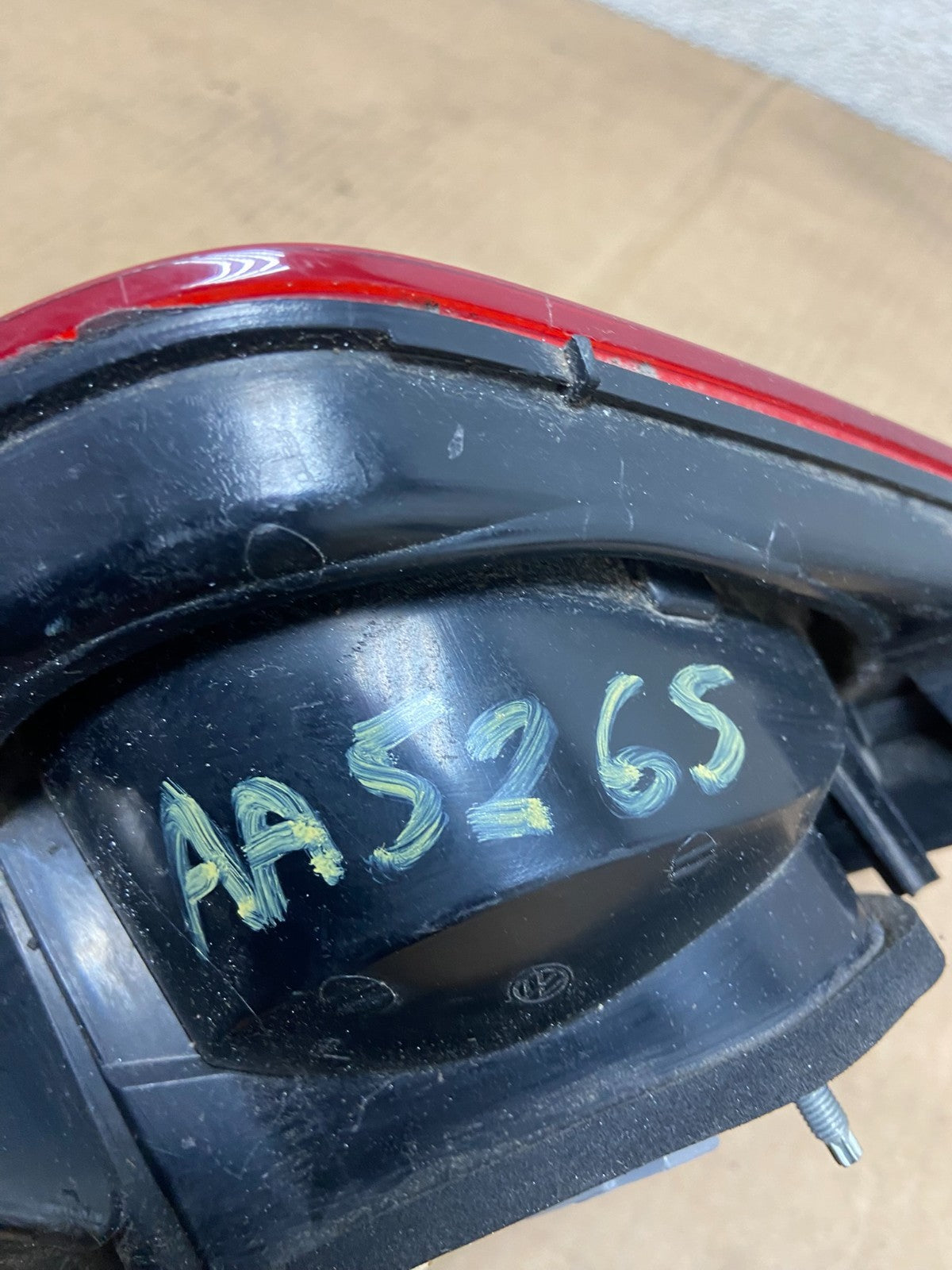 2009-2011 Volkswagen Tiguan Left Driver LH Side Inner Tail Light OEM AA5265 GD7