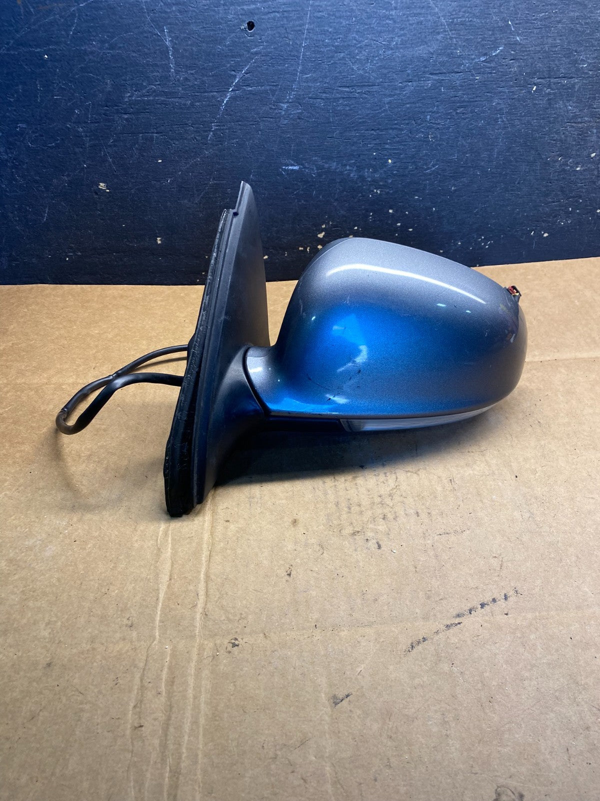 2006-2010 Volkswagen Jetta Left Driver View Door Mirror OEM AB3555 MS0
