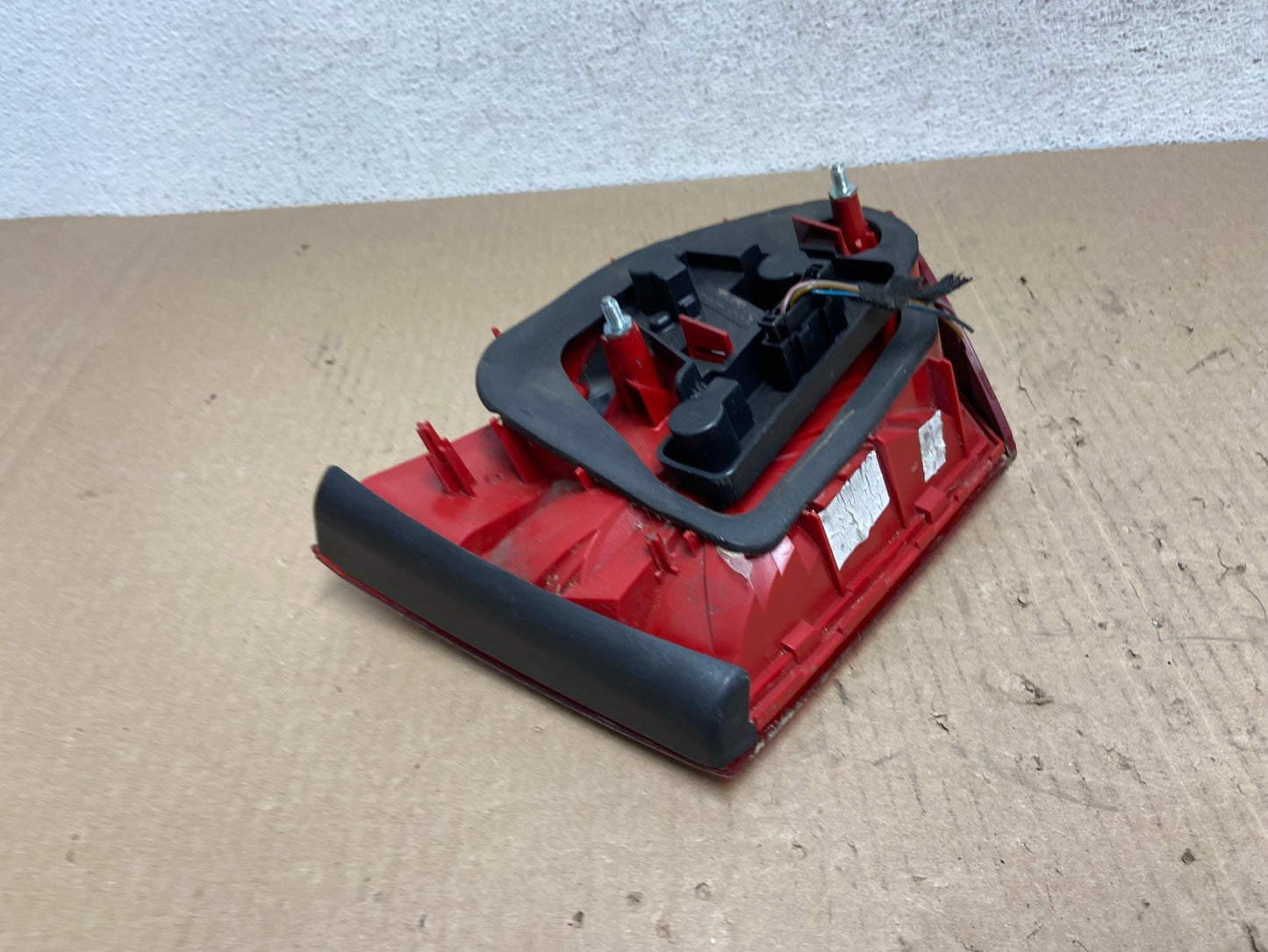 2011-2014 Volkswagen Jetta Right RH Inner Trunk Tail Light AE9667 LK5