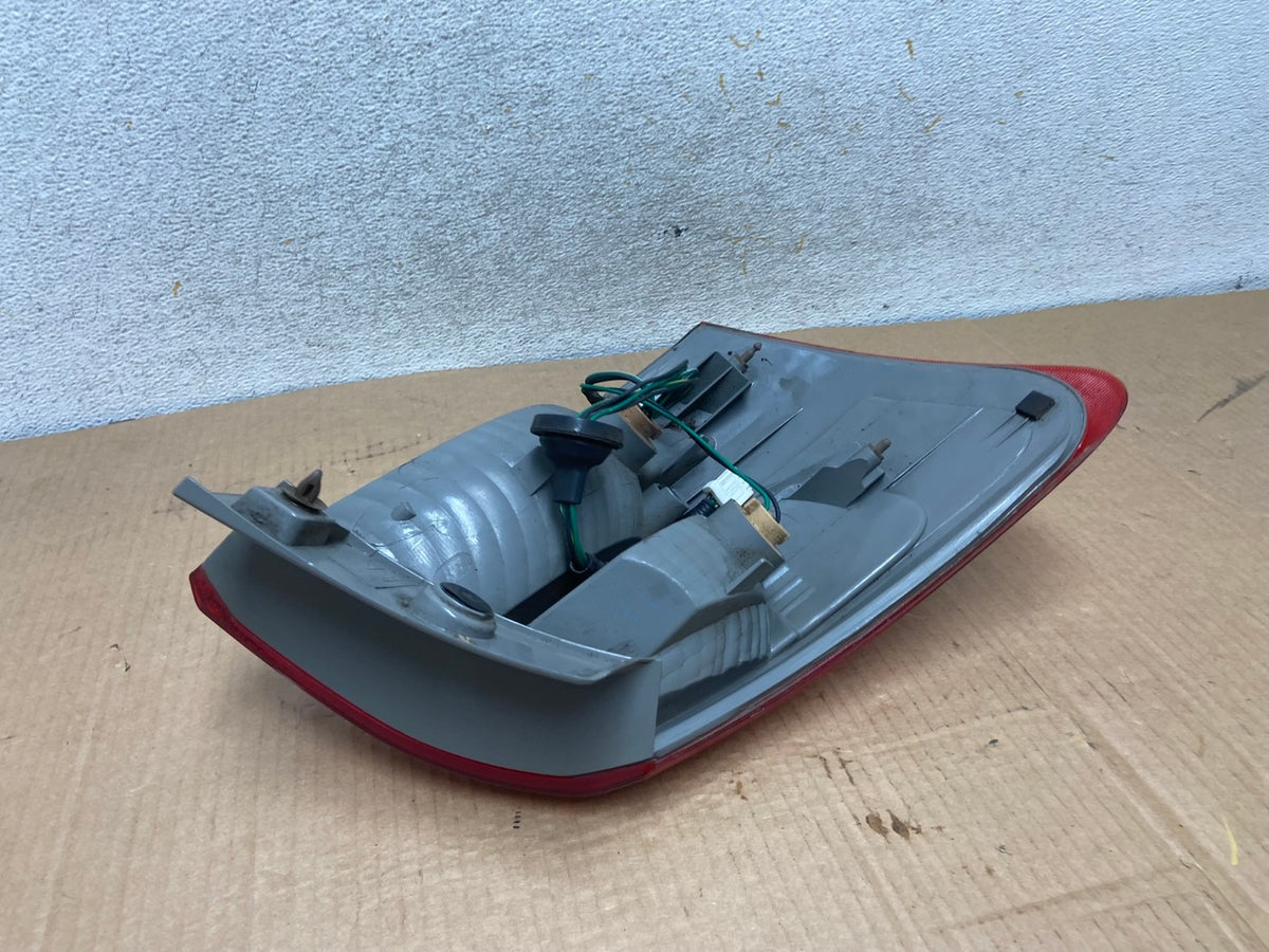 2008 to 2015 Nissan Rogue Right Passenger Rh Side Tail Light AI6933 LK3