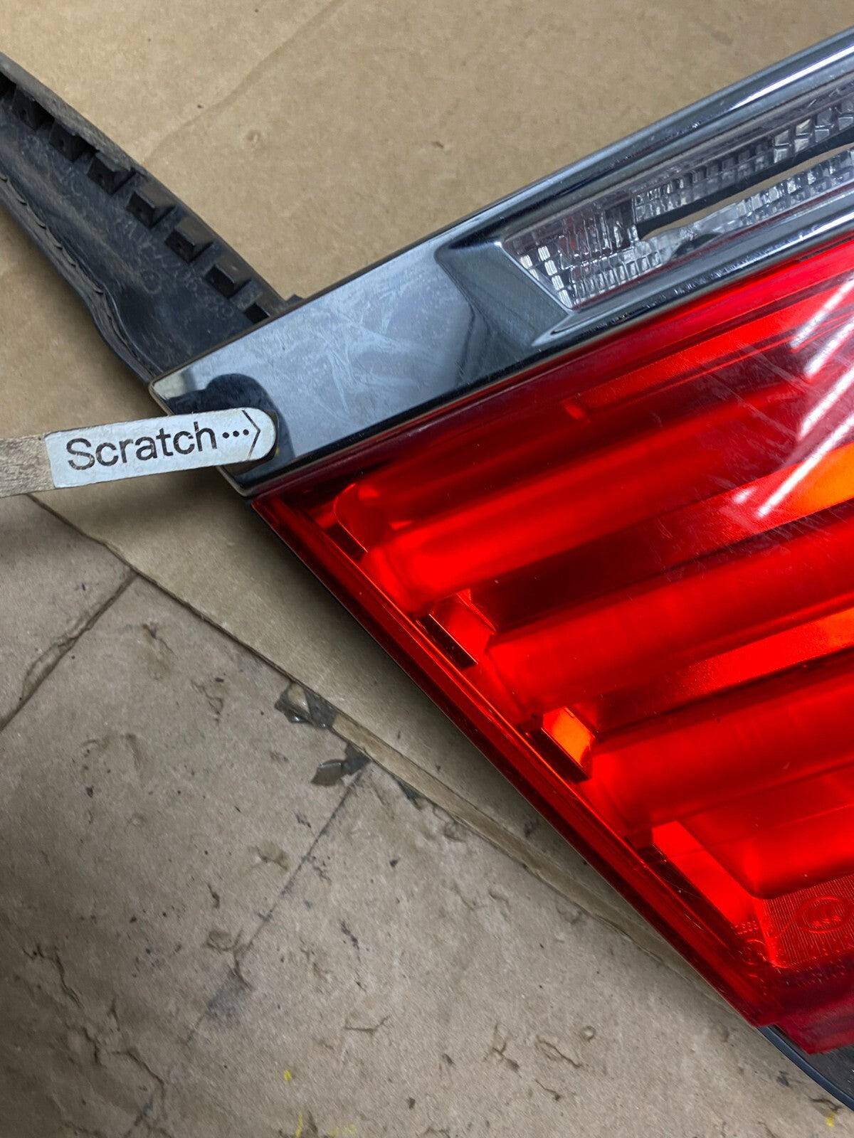 2009-2012 BMW 7-Series F01 F02 750i 750Li Left Driver Inner Tail Light O6686 DW5