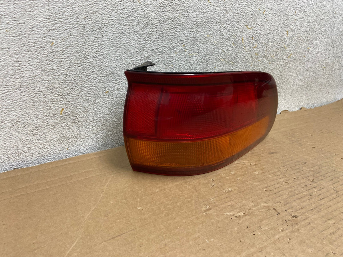1991 to 1997 Toyota Previa Right Passenger Side Tail Light AH8856 LK1