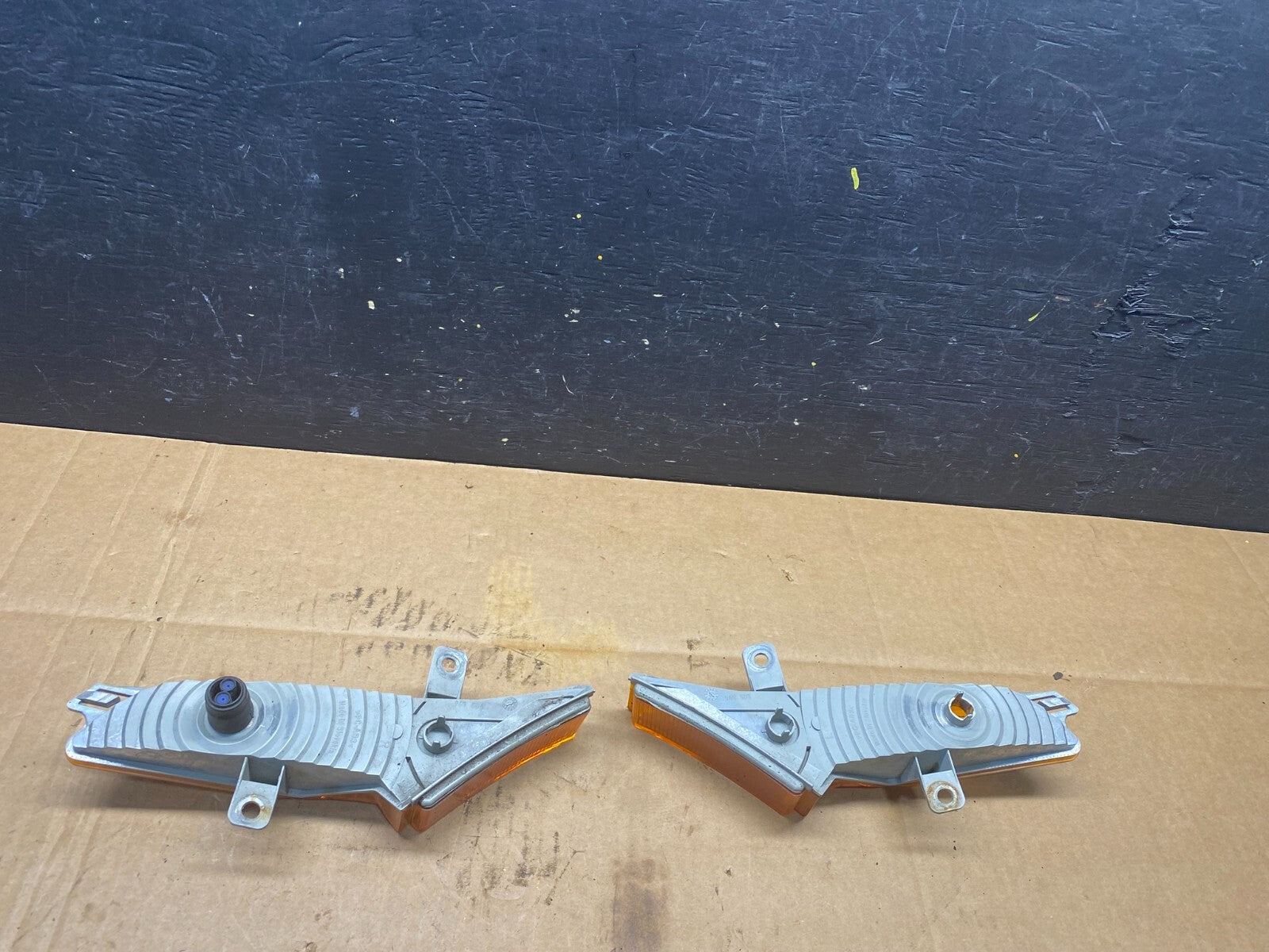 2008 2009 2010 Porsche Cayenne Left+Right Set Marker Orange Turn Light O1304 DG5