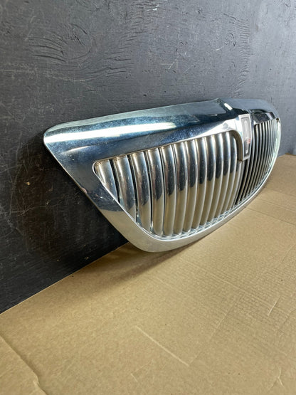 2003 to 2011 Lincoln Town Car Front Upper Grille Grill Chrome W/Emblem af5226 DG2