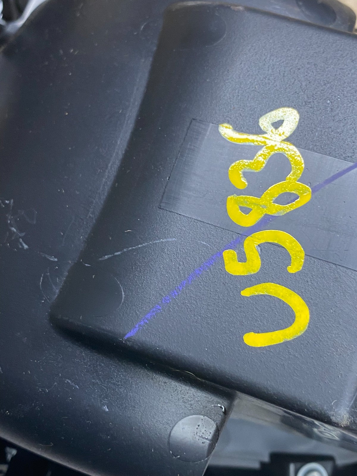 2010 to 2015 Toyota Prius Center Console Cup Holder Trim Bezel U5836 DG9