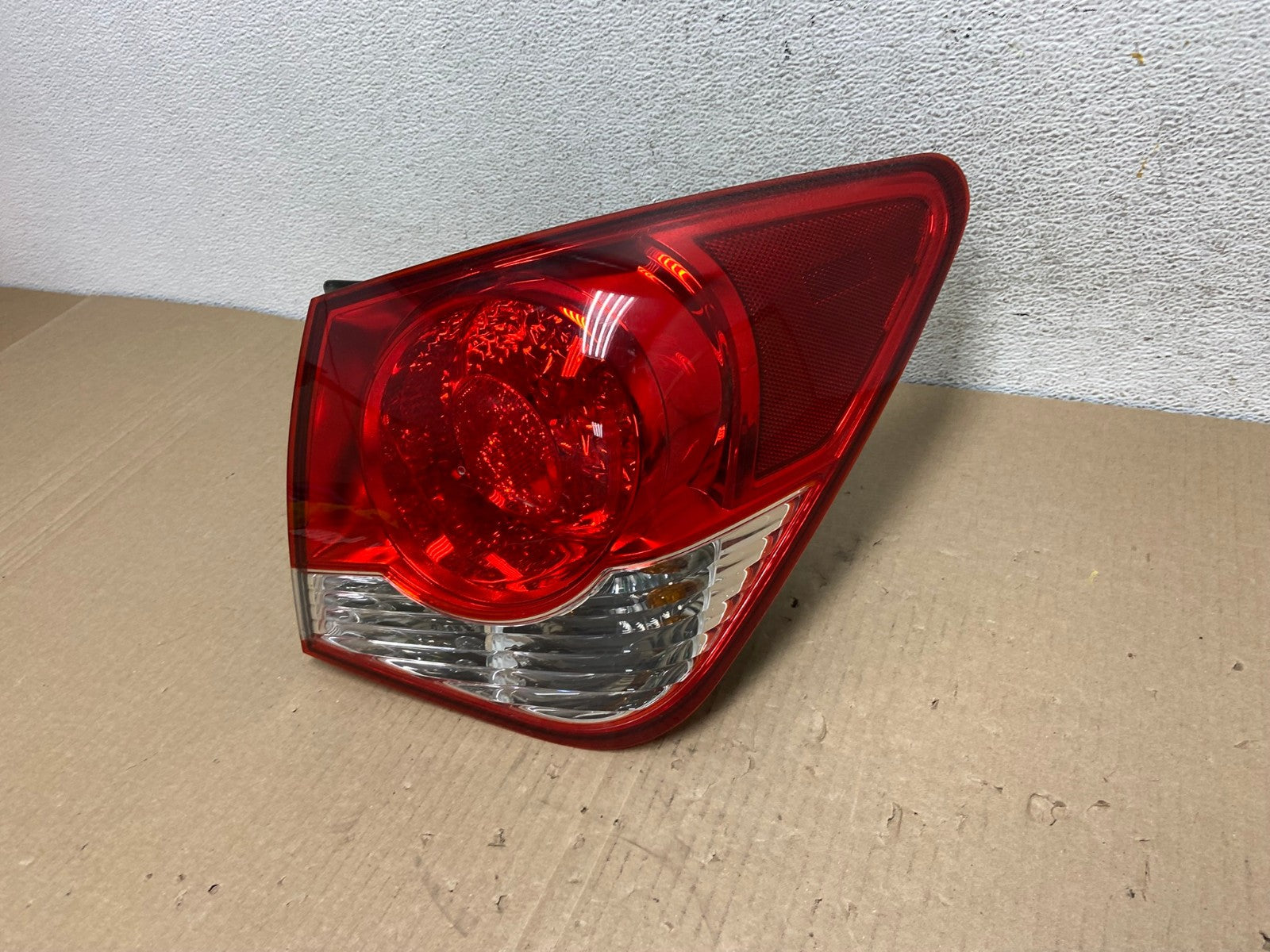 2011 2012 2013 2014 Chevrolet Cruze Right Passinger RH Side Tail Light AE9563 LK1