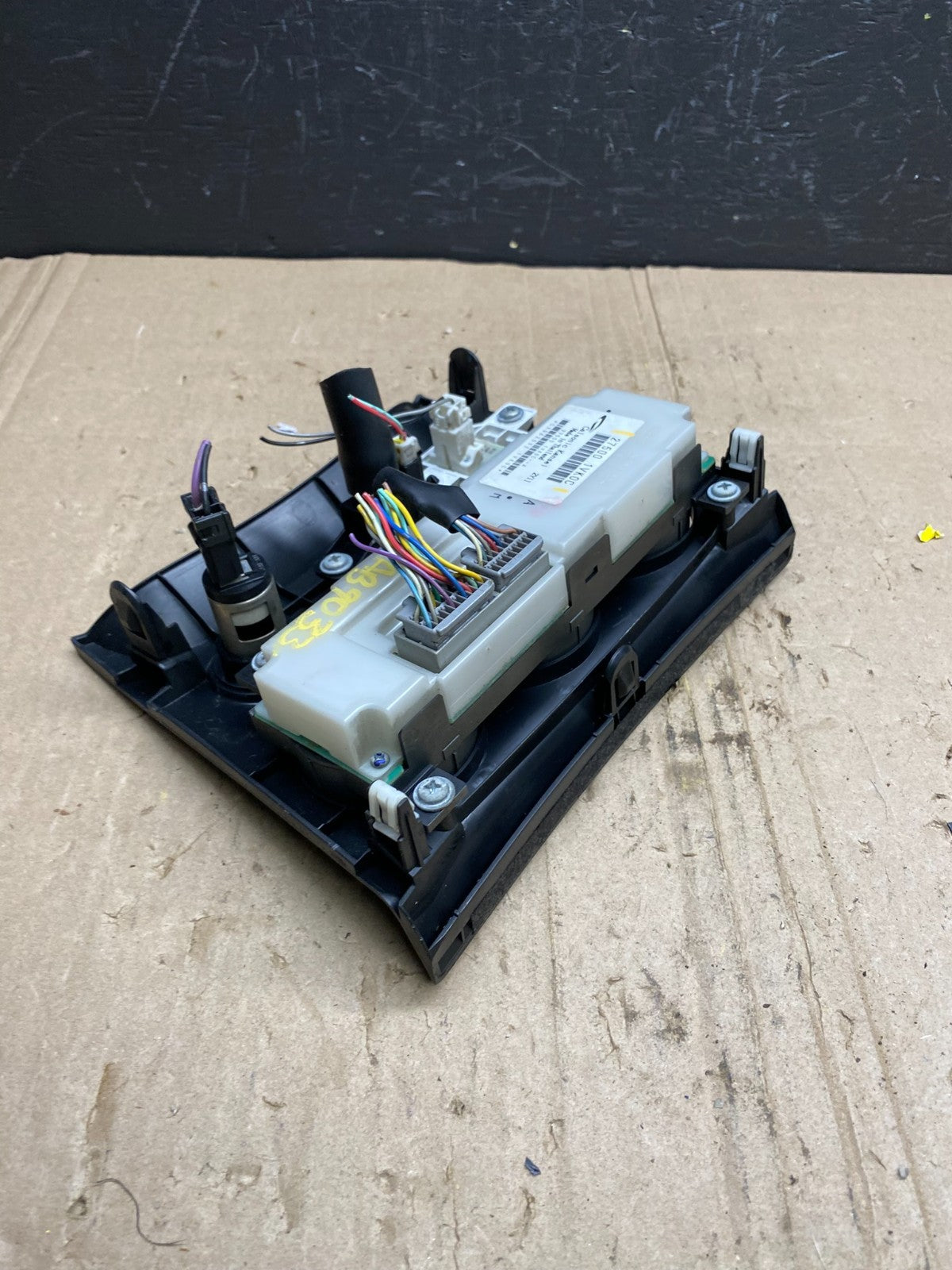 2011 to 2015 Nissan Rogue Heater Temperature AC Climate Control OEM AB9033 DG4