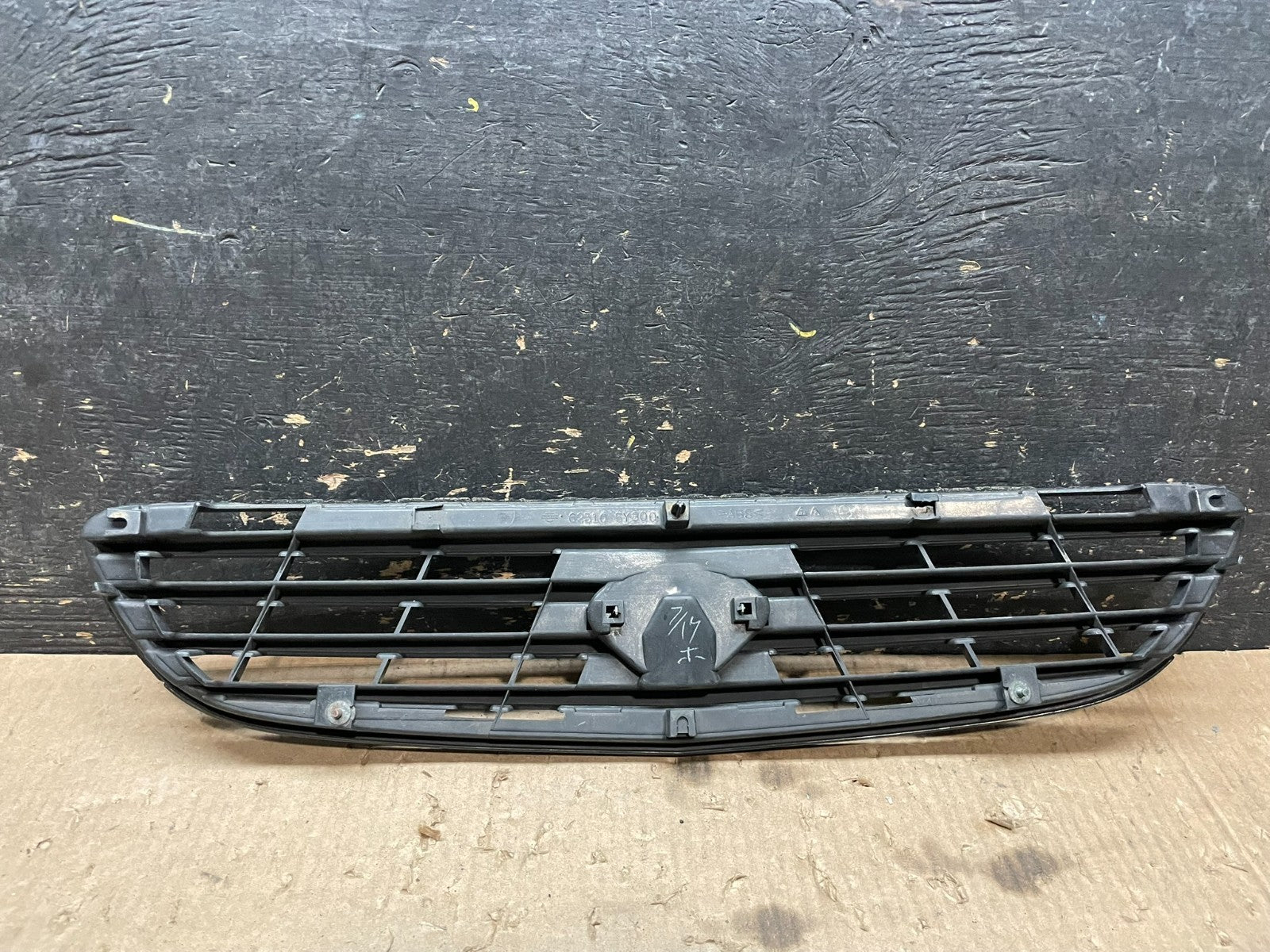 2002 2003 2004 Infiniti I35 Sedan Front Upper Grill Grille Oem Z5707 DG6