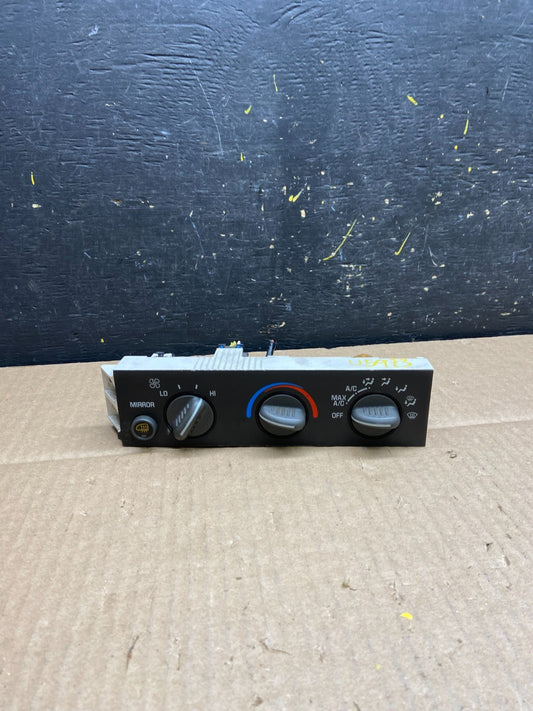 2001 - 2007 GMC Chevrolet Express 1500 Climate Control A/C U5973 PS0