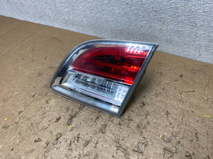 2007 2008 2009 Mazda Cx-9 Right Passenger Rh Side Inner Tail Light Oem V8501 DW1