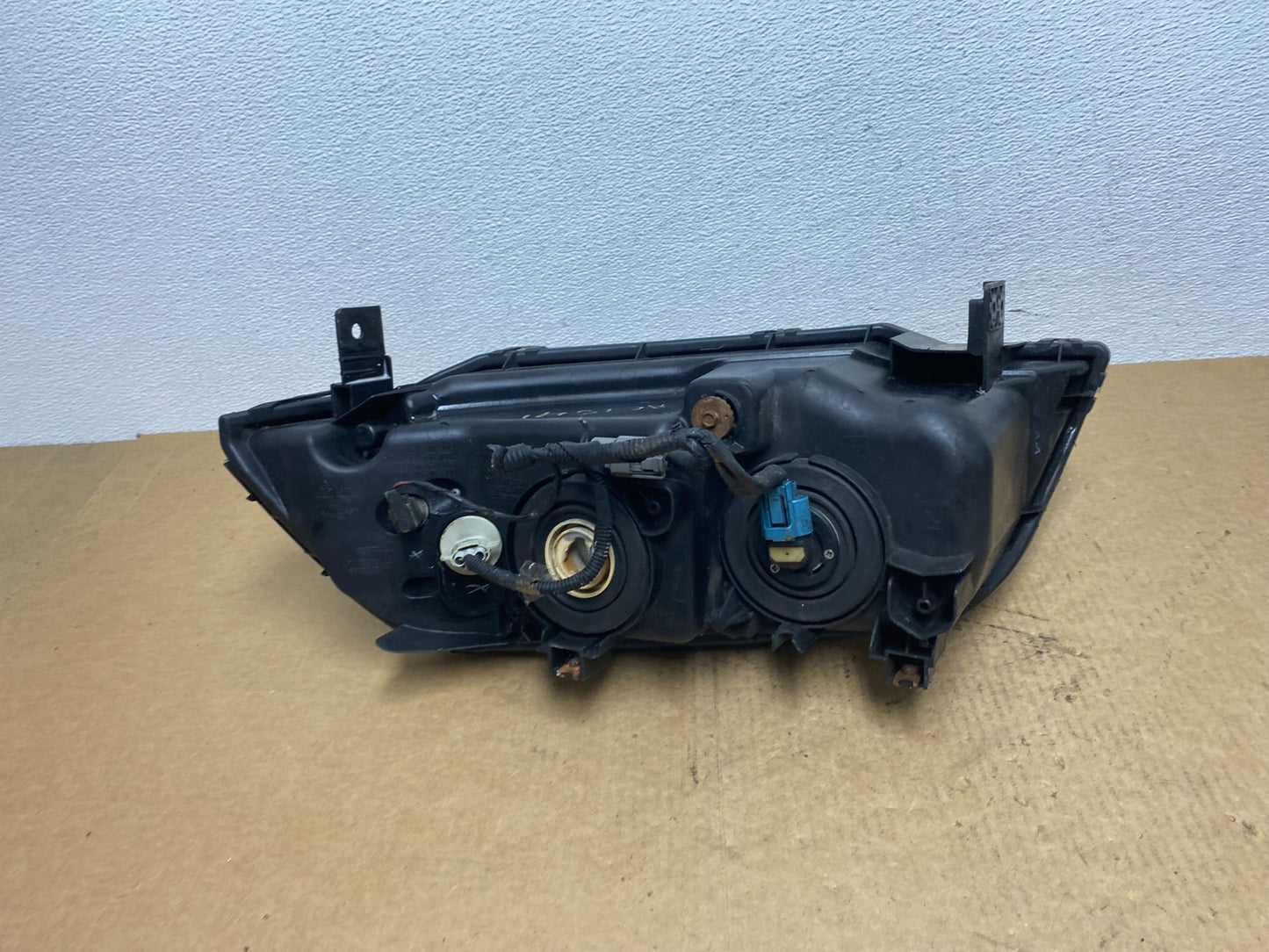 2004 2005 2006 Acura MDX Right Passenger RH Headlight Halogen AC1841 DW4