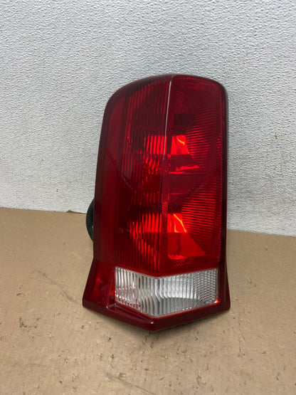 2002 to 2006 Cadillac Escalade Left Driver Side Tail Light AG4230 LK0