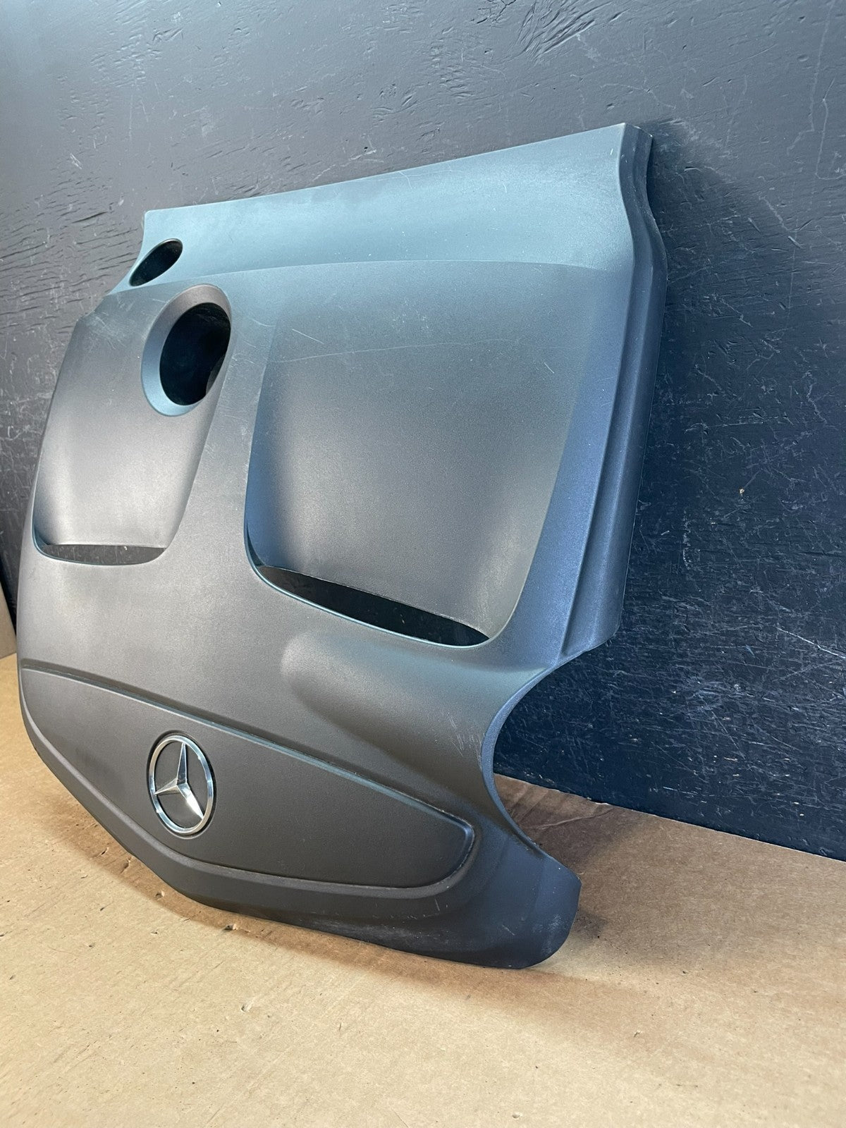 2014 to 2018 Mercedes CLA250 Front Top Engine Motor Cover Panel ae8363 DG1