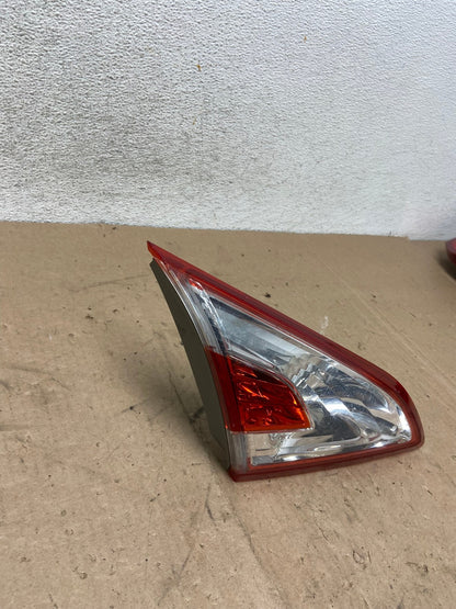 2011-2014 Nissan Murano Left Driver Lh Side Inner Tail Light AG4865 LK2