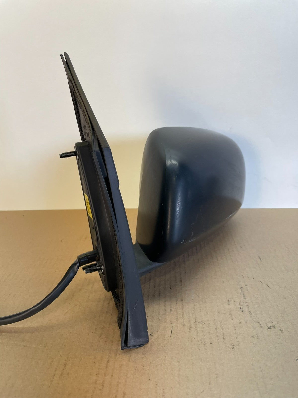 2004 to 2010 Toyota Sienna Left Driver LH Side View Mirror AI3998 DW1