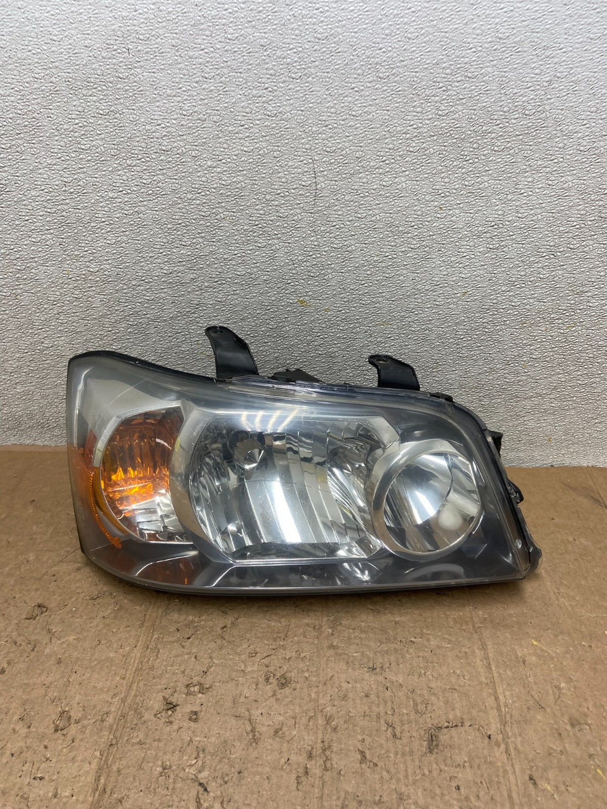 2004 2005 2006 Toyota Highlander Headlight Right Passenger RH Side Oem AA4212 DW0
