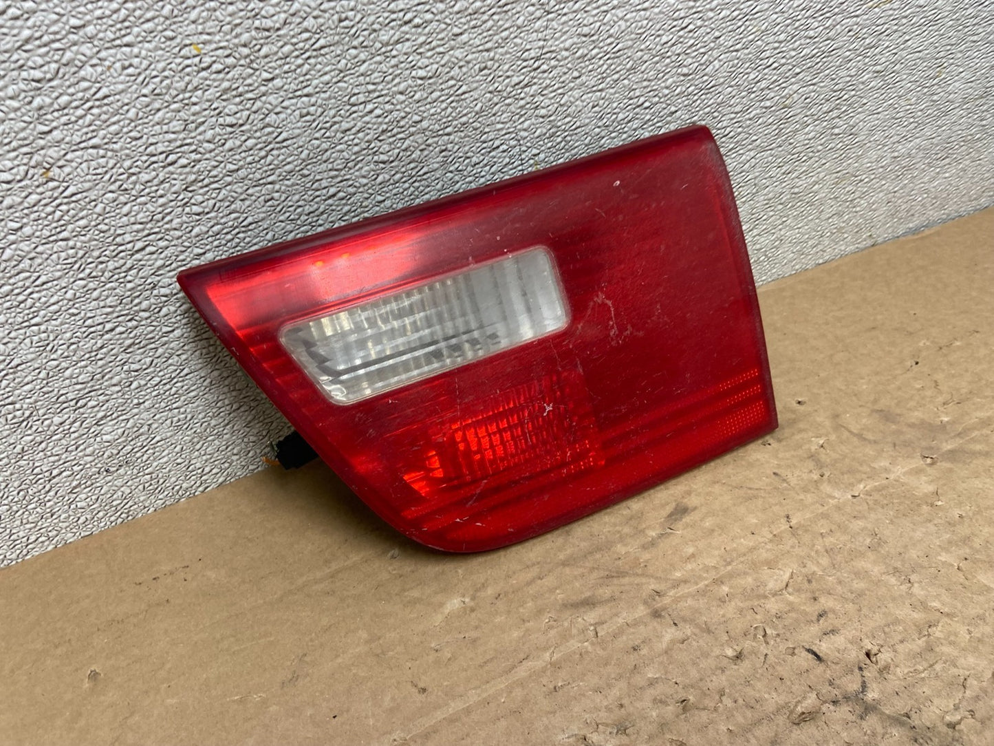 2004-2006 BMW X5 Right Passenger RH Side Inner Tail Light Oem AB4703 LK2