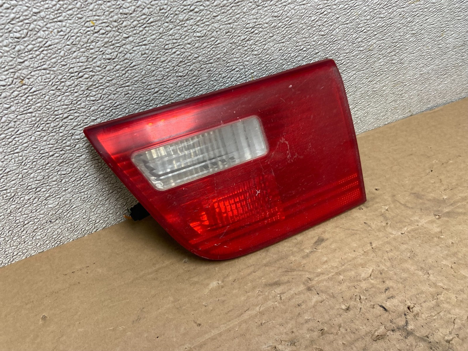 2004-2006 BMW X5 Right Passenger RH Side Inner Tail Light Oem AB4703 LK2