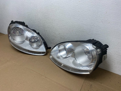 2005 to 2010 Volkswagen Jetta Left+Right Side Headlights Halogen AF4360 DW1