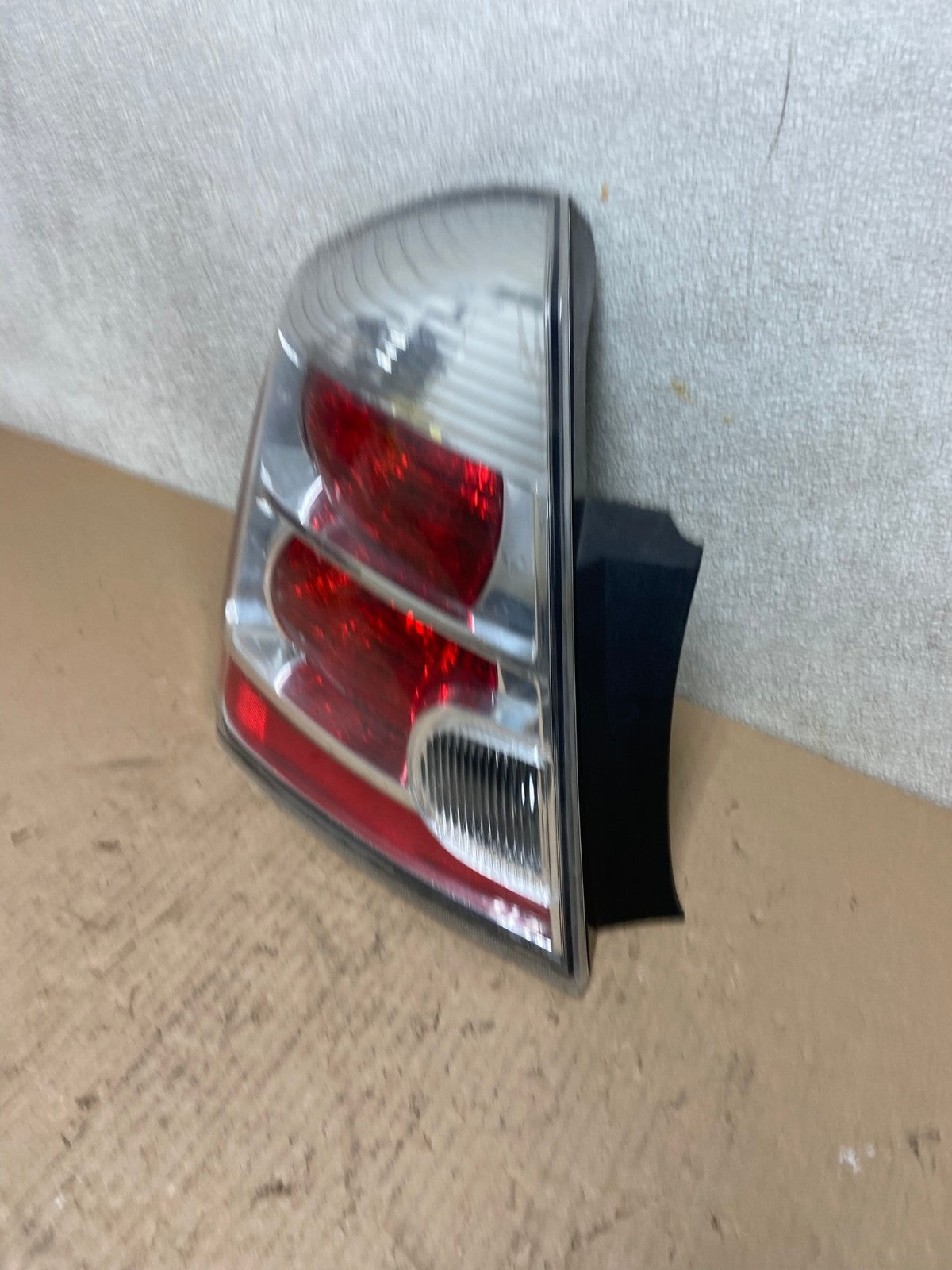 2007 to 2012 Nissan Sentra Left Driver LH Side Tail Light AB6062 LK1