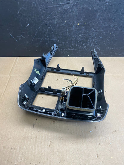 2015-2019 Nissan Versa Hatchback Center Dash Radio Climate Bezel Air Vent AB93025